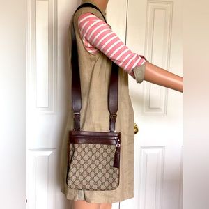 Rare Gucci sling unisex
